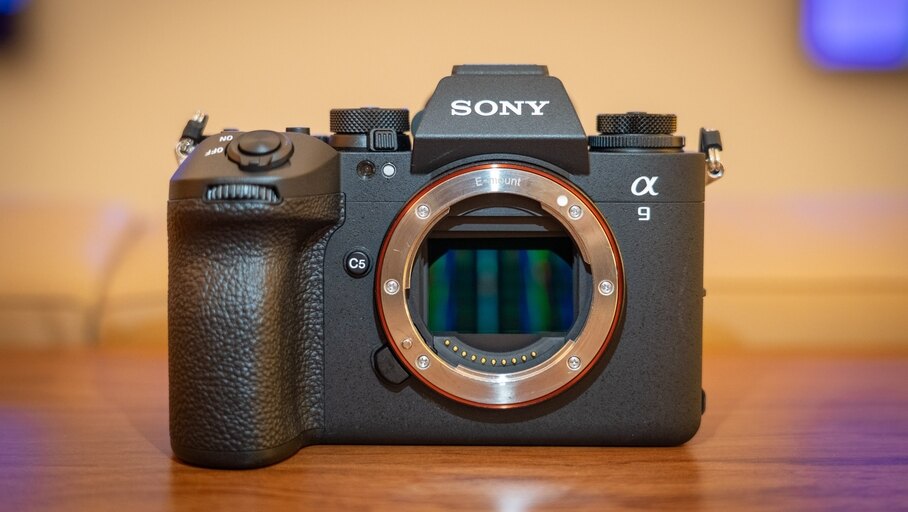 Appareil_photo_Sony_Alpha_9_III.jpg Sony Alpha 9 III | Appareil Photo Hybride plein format ultime pour les professionnels – Image 3