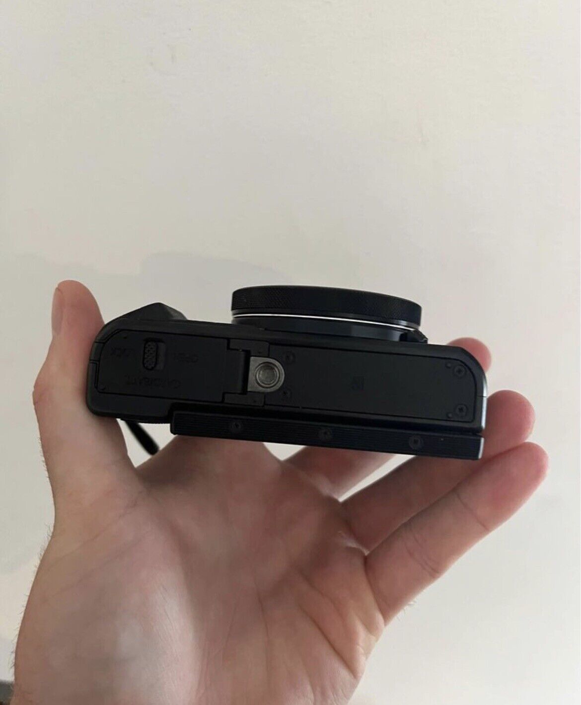 B0_2.jpg Canon PowerShot G7X Mark II – Image 5