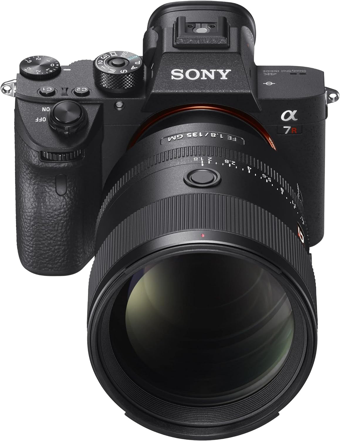 Objectif_135mm_f1.8_GM.jpg Sony 135 mm f1.8 GM | L'excellence en matière de portrait – Image 2