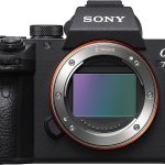 Sony Alpha 7 III | L'appareil Photo Hybride plein format polyvalent