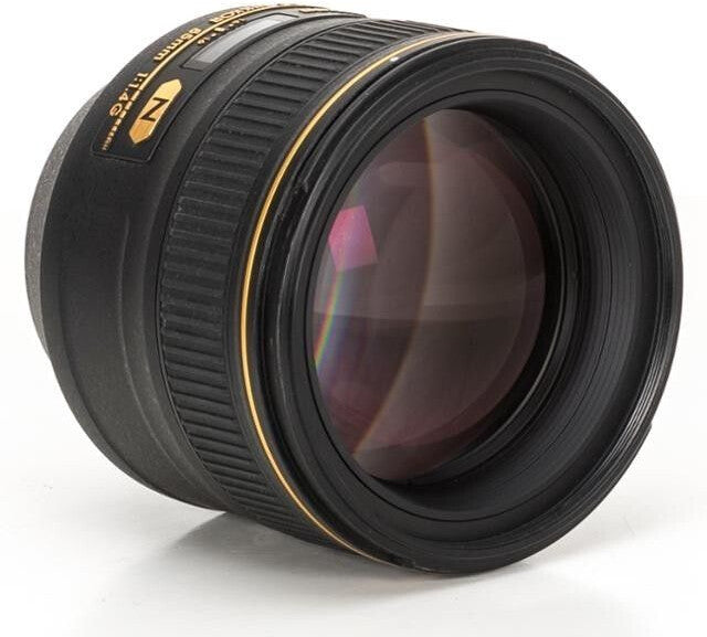 nikon-af-s-nikkor-85mm-f1-4-g_2.jpg Nikon AF-S Nikkor 85mm f/1.4G | L'Excellence du Portrait – Image 3